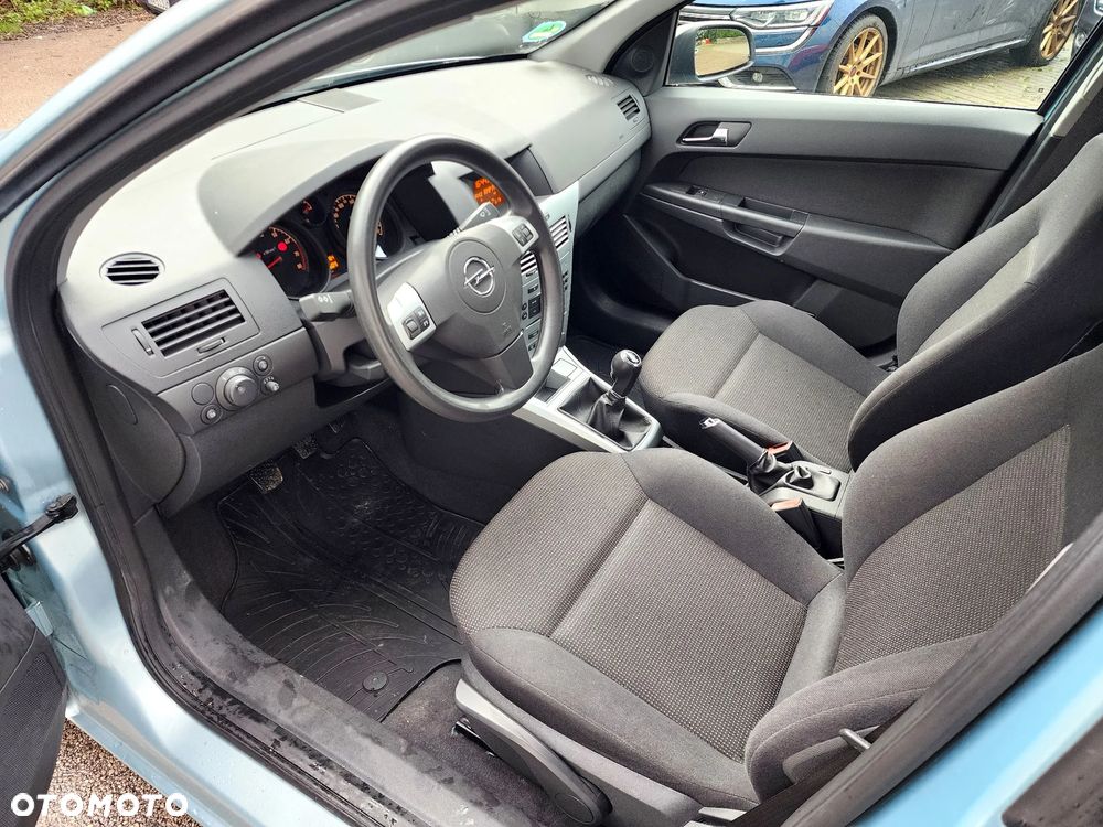 Opel Astra 1.4 Enjoy - 22