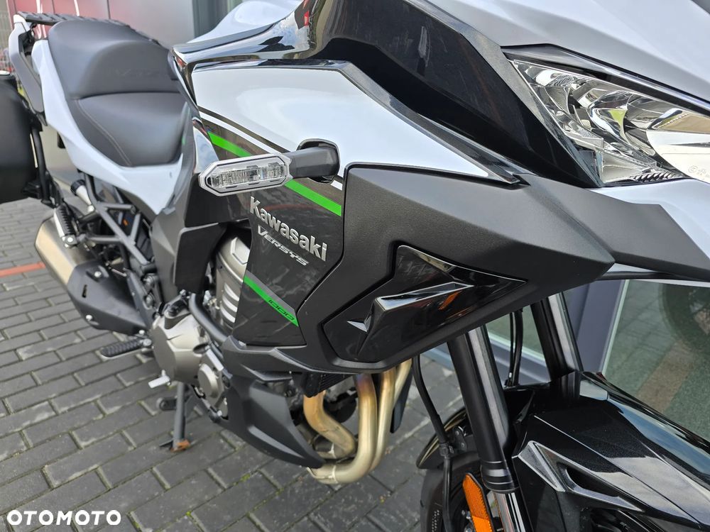 Kawasaki Versys 1000 - 25