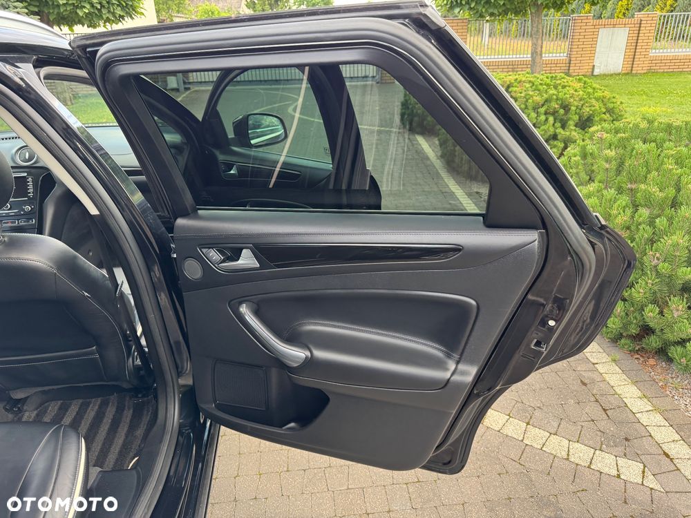Ford Mondeo - 26