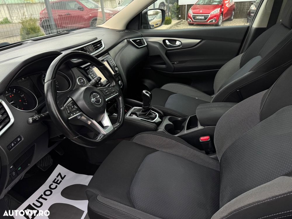 Nissan Qashqai 1.6 DCI Xtronic TEKNA+ - 10