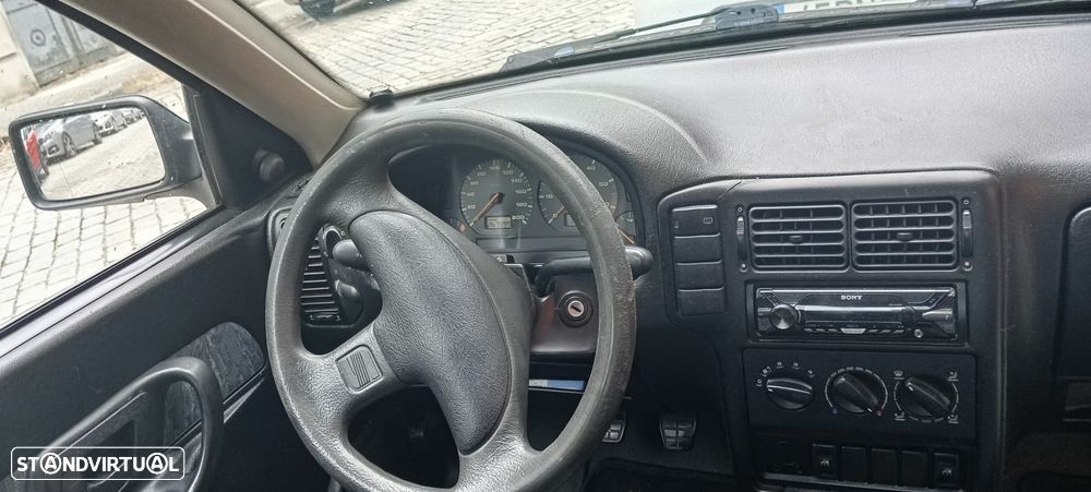 SEAT Cordoba - 1