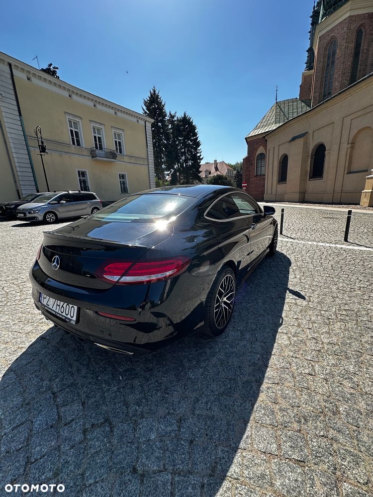 Mercedes-Benz Klasa C 300 9G-TRONIC - 9