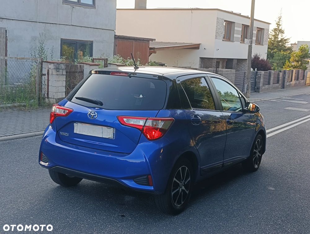 Toyota Yaris 1.5 Premium - 25