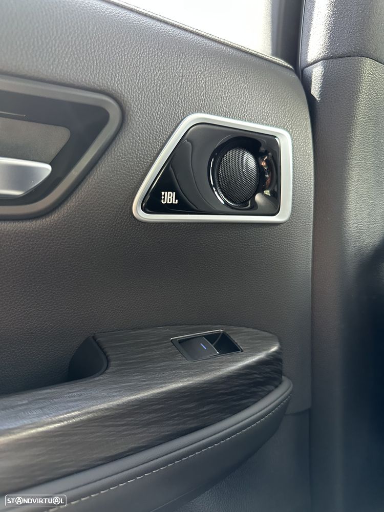 Toyota Land Cruiser 300 70th Anniversary - 42