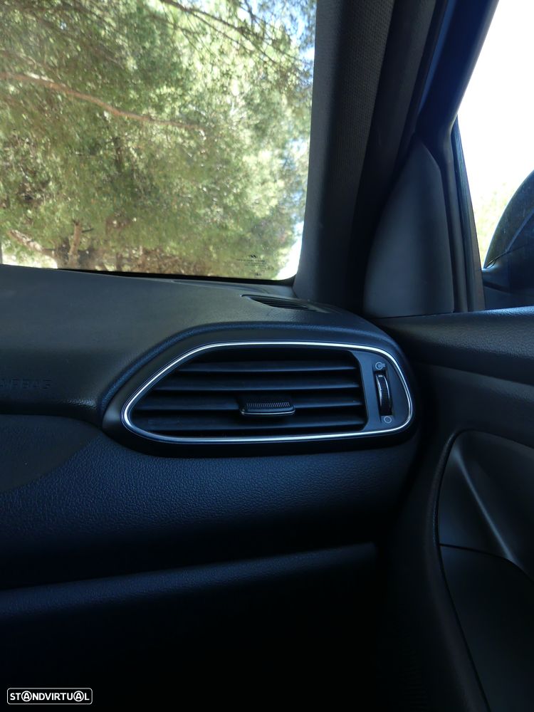 Hyundai i30 N 2.0 T-GDi Performance Pack - 20