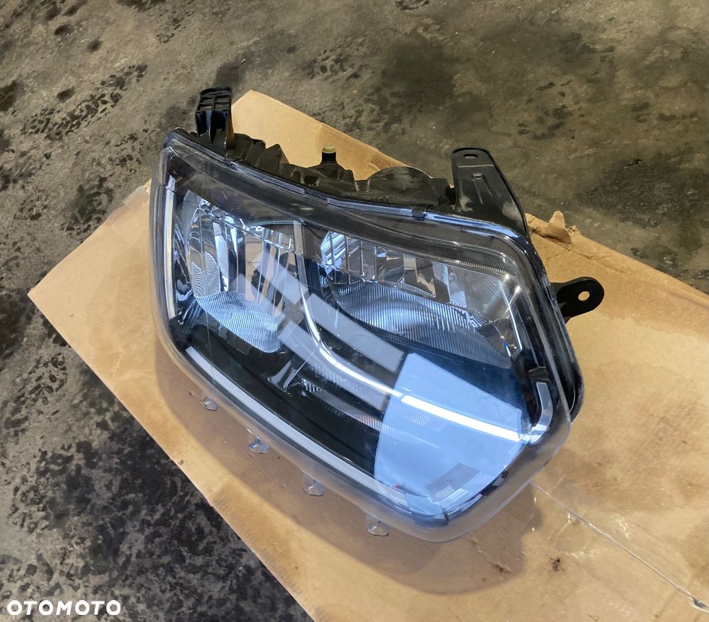 DACIA DUSTER 2 II LAMPA PRZEDNIA PRAWA REFLEKTOR PRAWY PRZÓD Wwa - 3