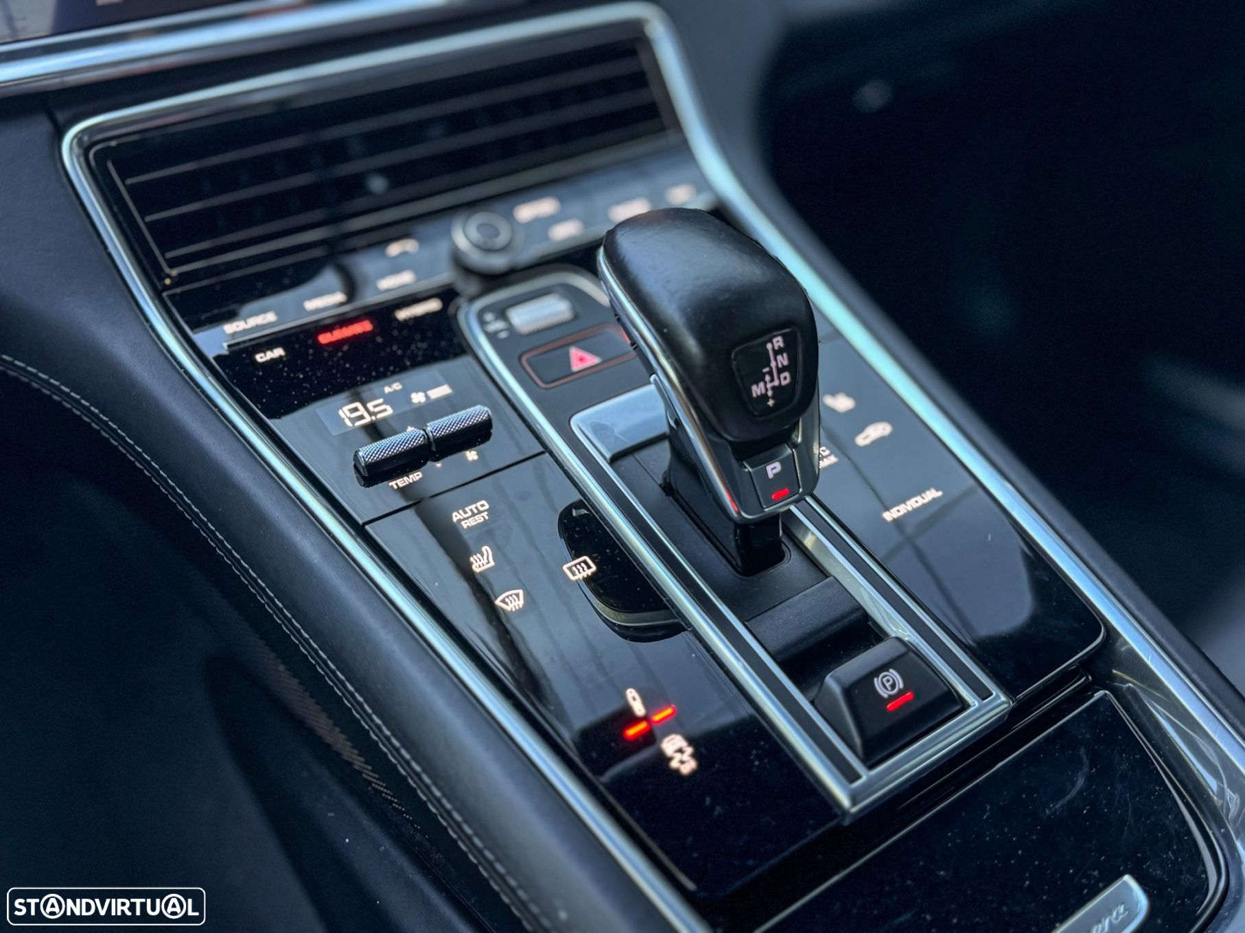 Porsche Panamera Sport Turismo 4 E-Hybrid - 40