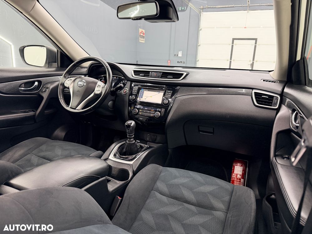Nissan X-Trail 1.6 dCi N-Connecta - 19