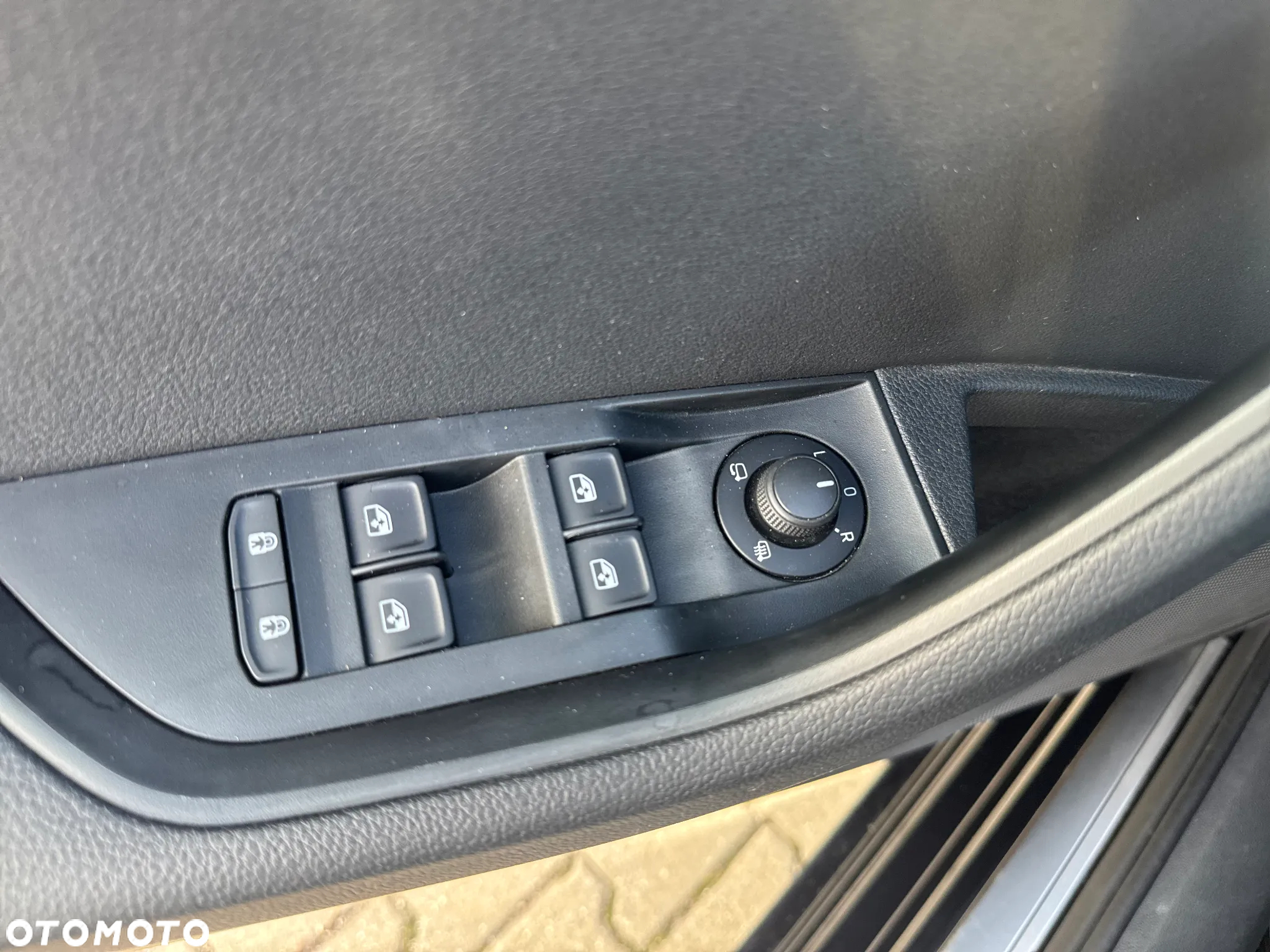Skoda Superb 2.0 TDI SCR Ambition - 23