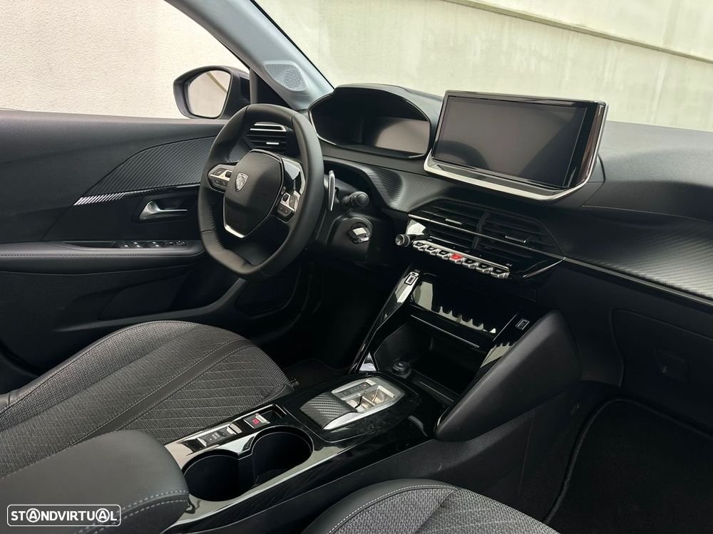 Peugeot 208 1.2 Hybrid Allure e-DCS6 - 12