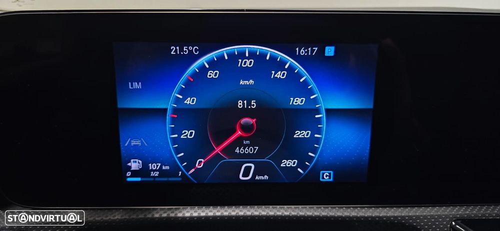 Mercedes-Benz A 180 d AMG Line - 20