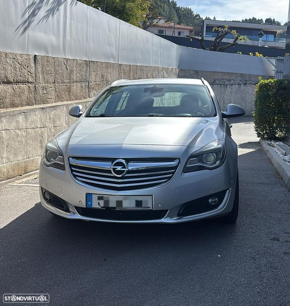 Opel Insignia Sports Tourer - 1