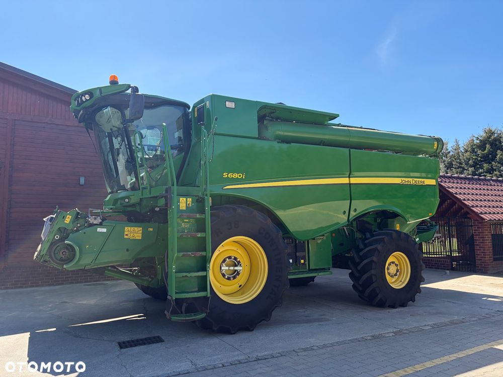 John Deere S680i - 1