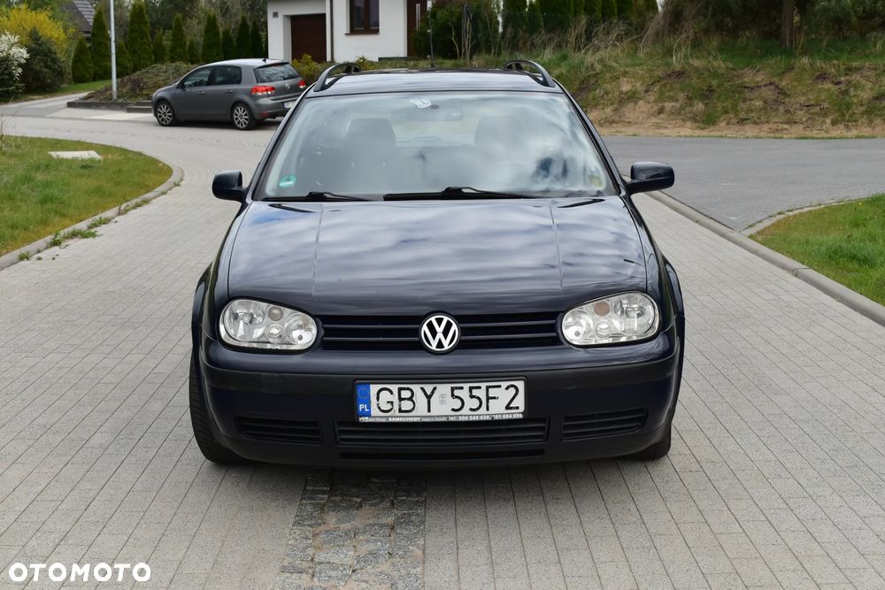 Volkswagen Golf - 2