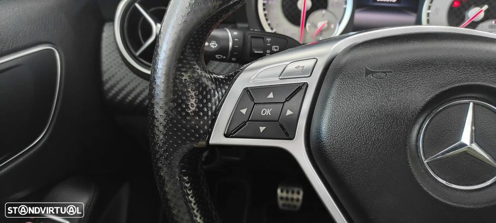 Mercedes-Benz A 180 d AMG Line - 39