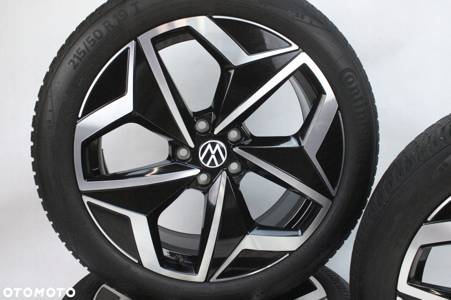 KOŁA FELGI ALUMINIOWE 19" VW ID.3 7,5J 215/50/R19 CONTINENTAL ALLSEASON - 10