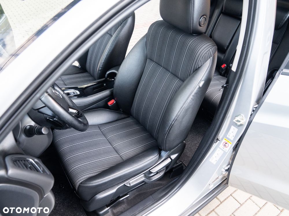 Honda HR-V 1.5 i-VTEC CVT Executive - 28