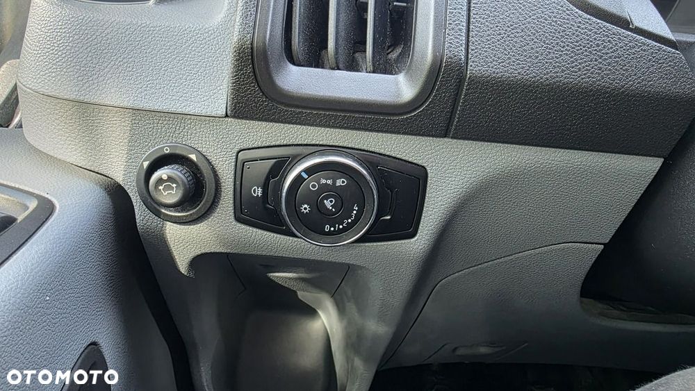 Ford Transit - 15