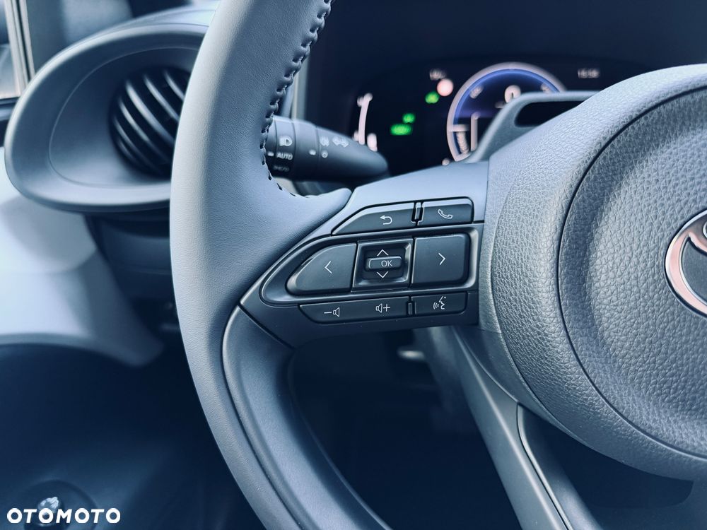 Toyota Aygo X Hybrid 1.5 Comfort e-CVT - 19