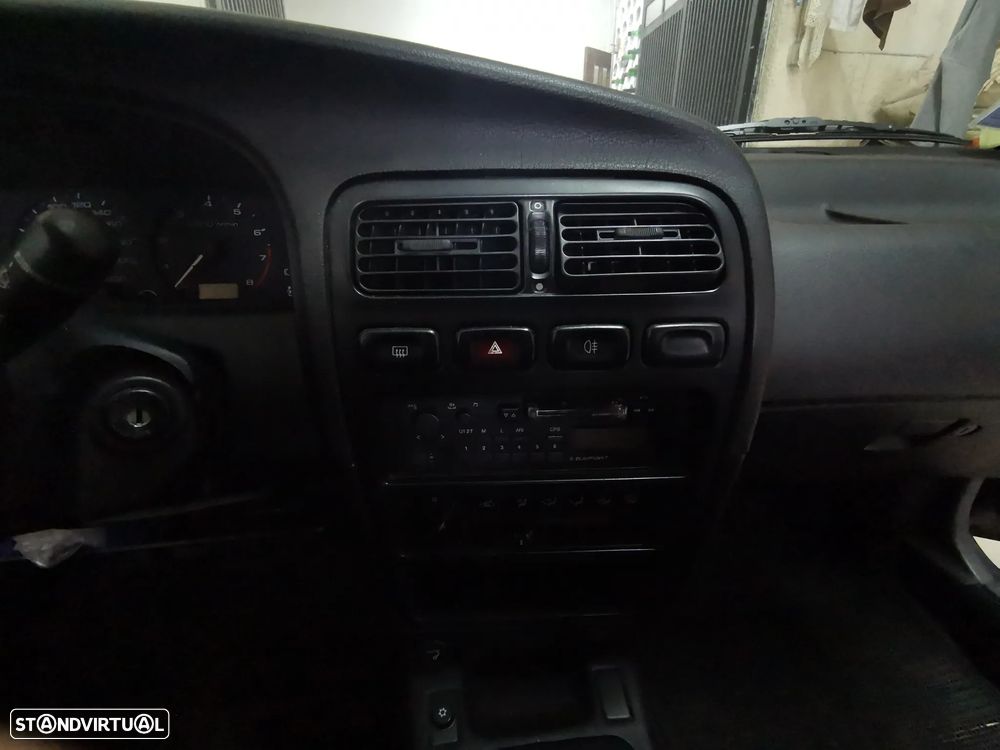 Nissan Primera Hatchback 1.6 LX + - 20