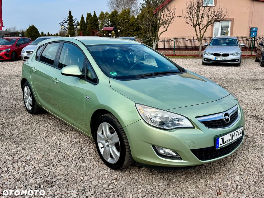 Opel Astra - 2