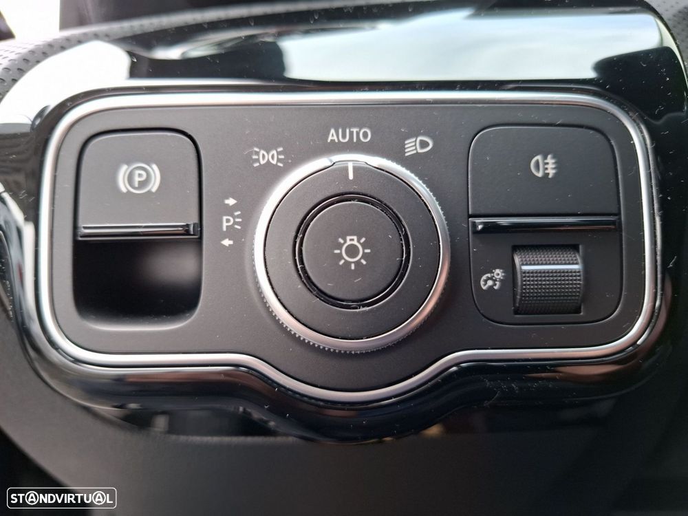 Mercedes-Benz A 180 d - 20