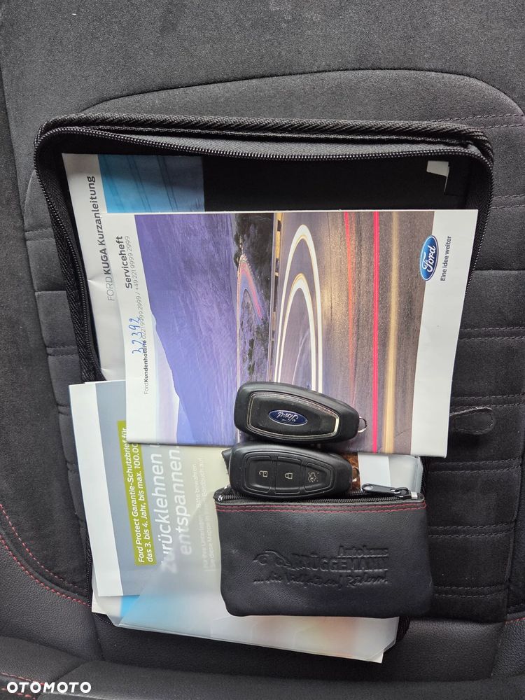 Ford Kuga 2.0 TDCi 4x4 ST-Line - 26
