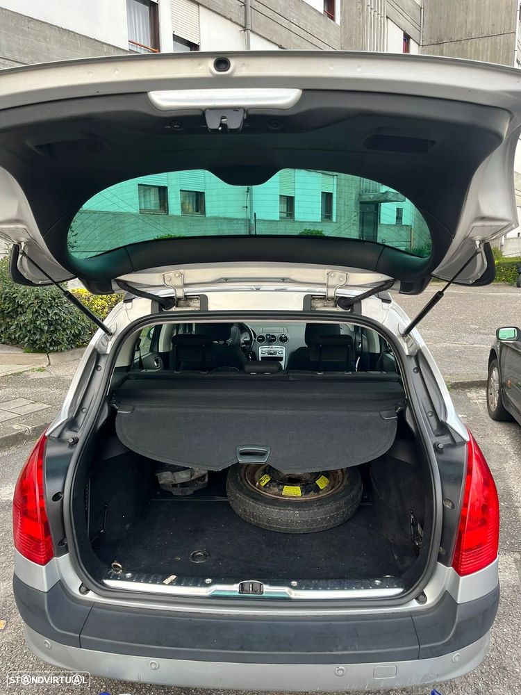 Peugeot 308 SW HDi FAP 110 Filou - 2