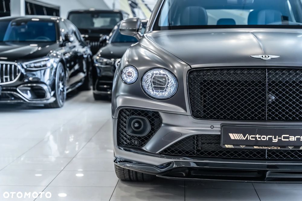 Bentley Bentayga Hybrid - 17