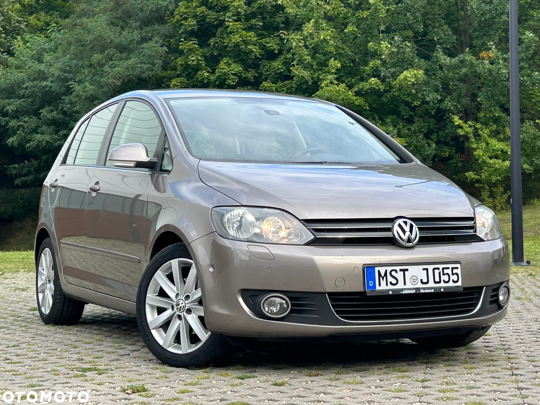 Volkswagen Golf Plus 1.4 TSI Highline DSG - 2