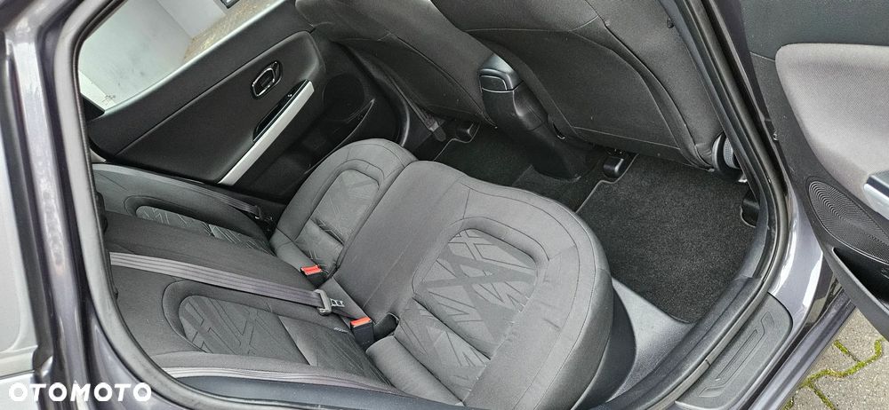 Kia Ceed 1.4 CVVT Dream-Team Edition - 23