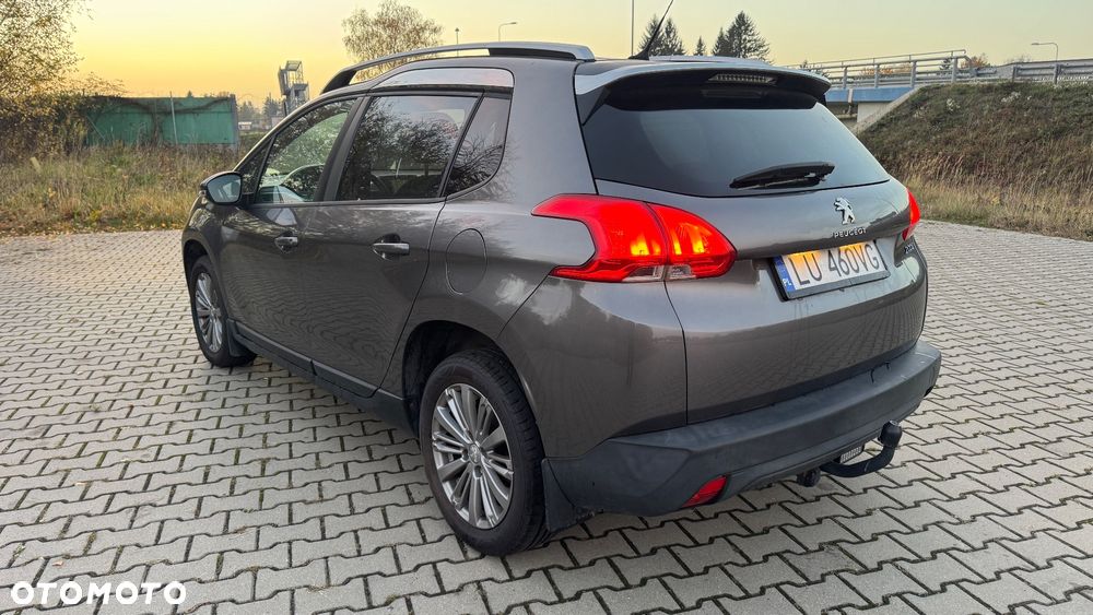 Peugeot 2008 - 6
