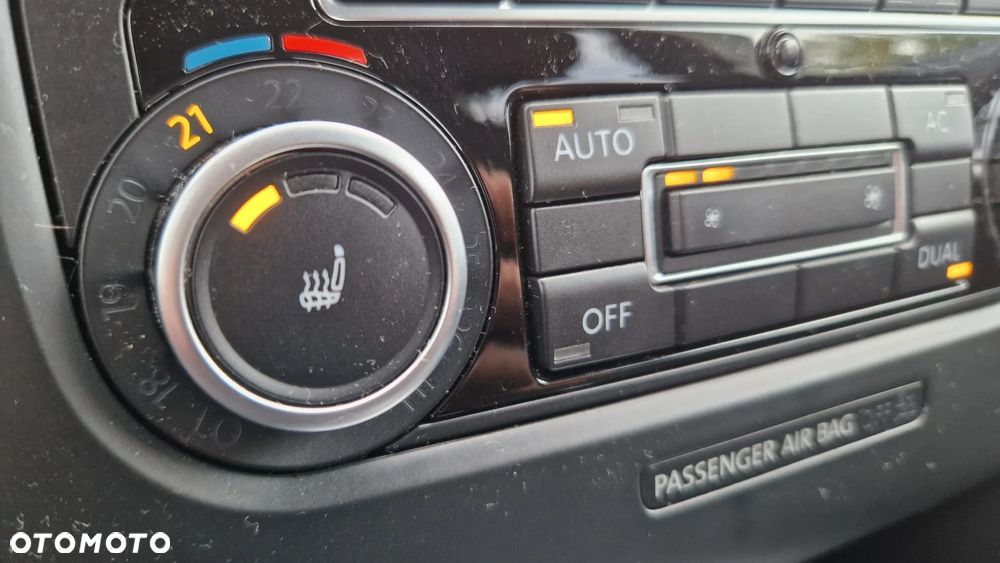 Volkswagen Golf VI 1.6 Highline DSG - 20