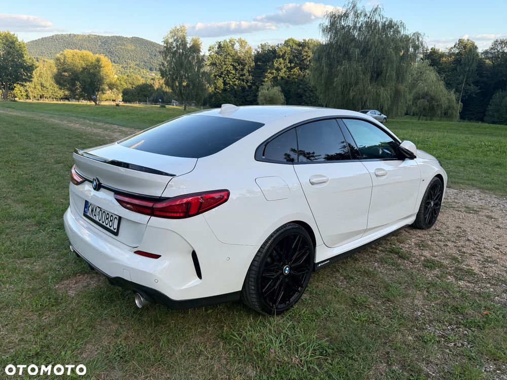 BMW Seria 2 218d - 16