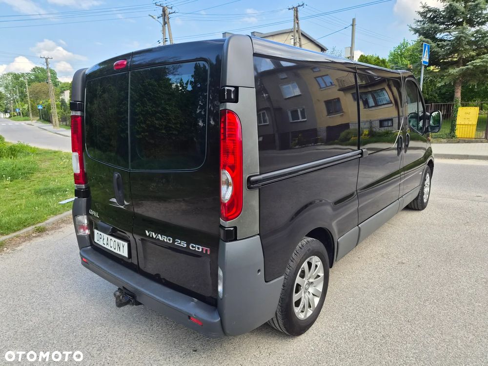 Opel Vivaro - 25