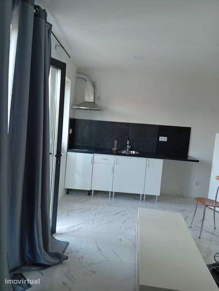 T1 Modelo para Arrendamento - Grande imagem: 4/7