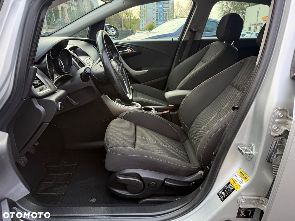 Opel Astra 1.4 T Cosmo - 34