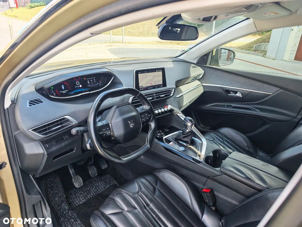 Peugeot 5008 - 30