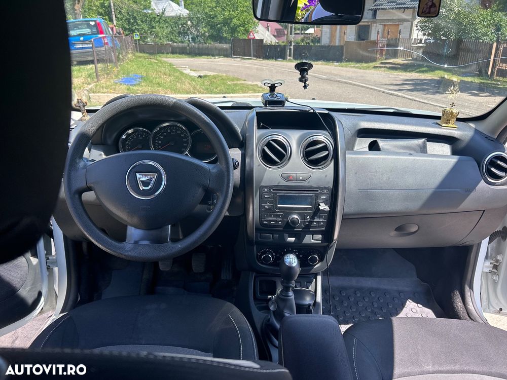 Dacia Duster 1.5 dCi 4x2 Laureate - 6