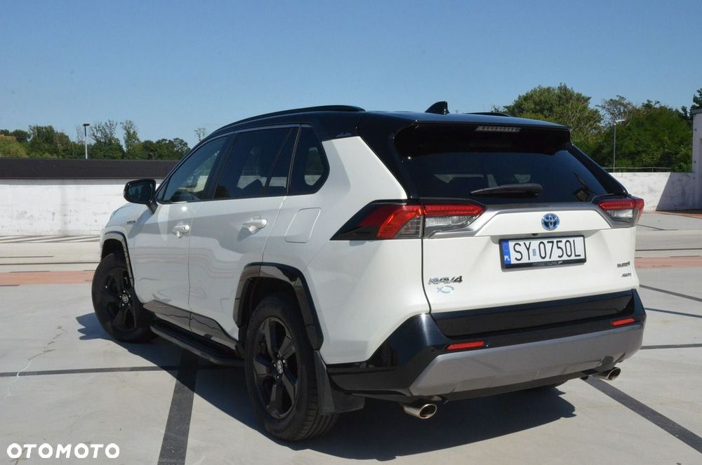 Toyota RAV4 Hybrid Selection 4x4 - 18