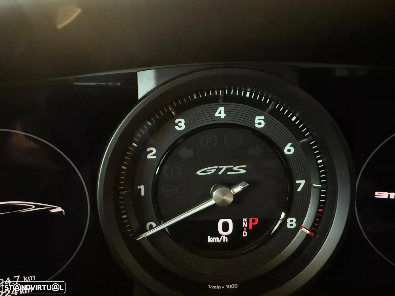 Porsche 911 (992) Carrera 4 GTS PDK - 32
