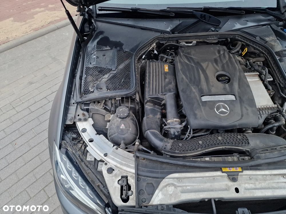 Mercedes-Benz Klasa C 200 4-Matic 9G-Tronic - 29