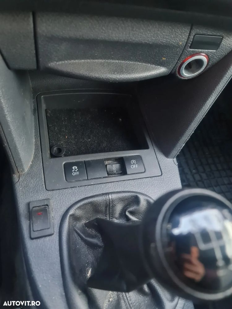 Volkswagen Caddy 3 - 9
