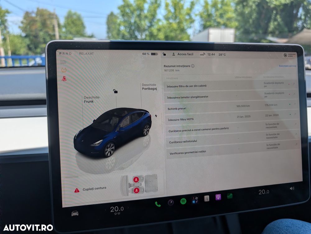 Tesla Model Y - 25