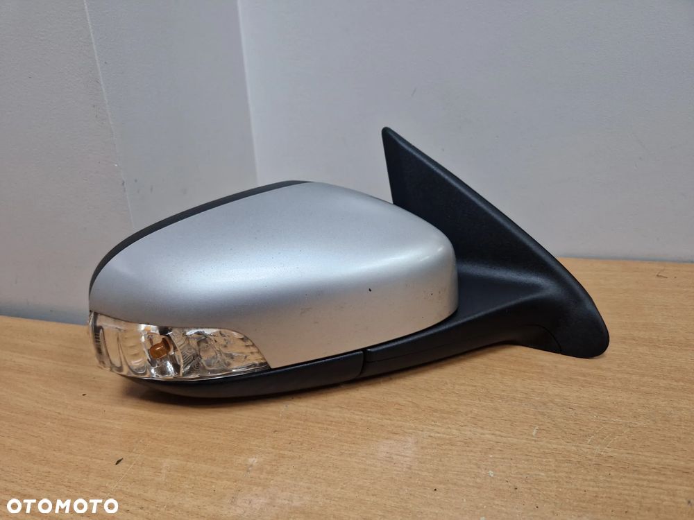 LUSTERKO PRAWE VOLVO S60I V70II LIFT 426-26 8 PIN