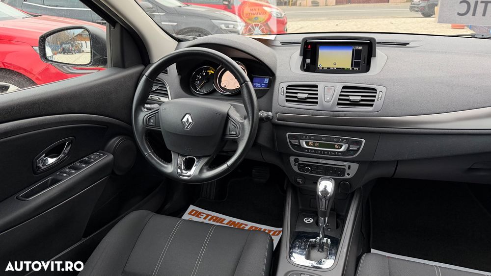 Renault Megane dCi 110 FAP EDC Paris Business - 9