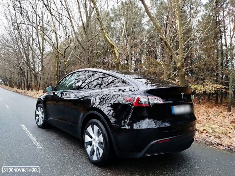 Tesla Model Y RWD - 9