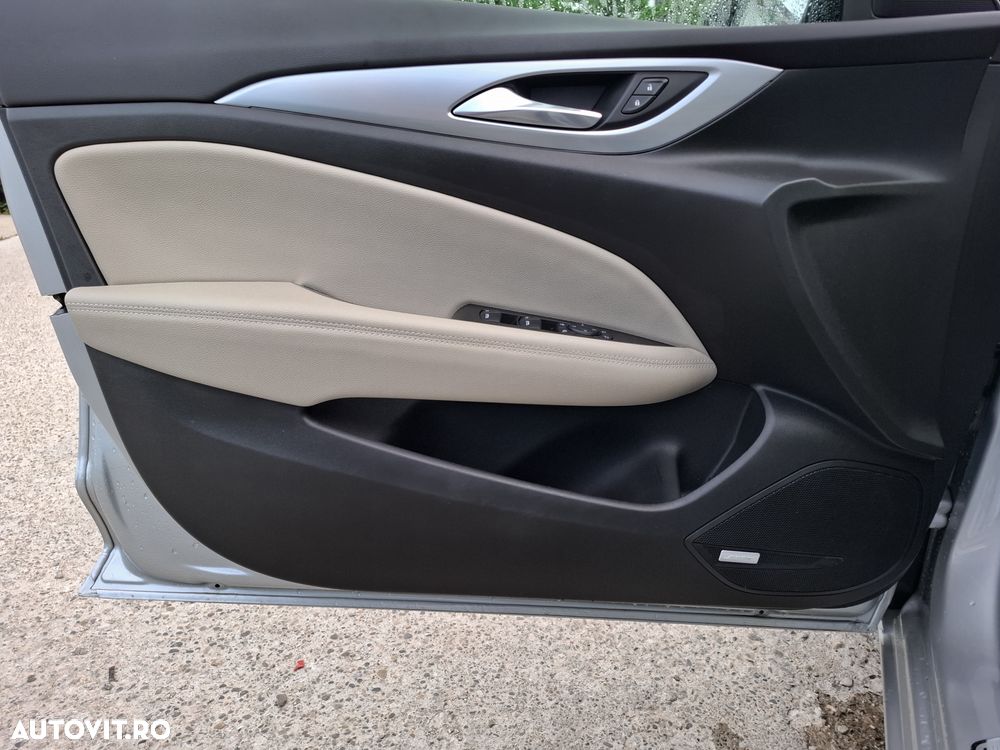 Opel Insignia 2.0 Start/Stop Aut. 4X4 Elegance - 11