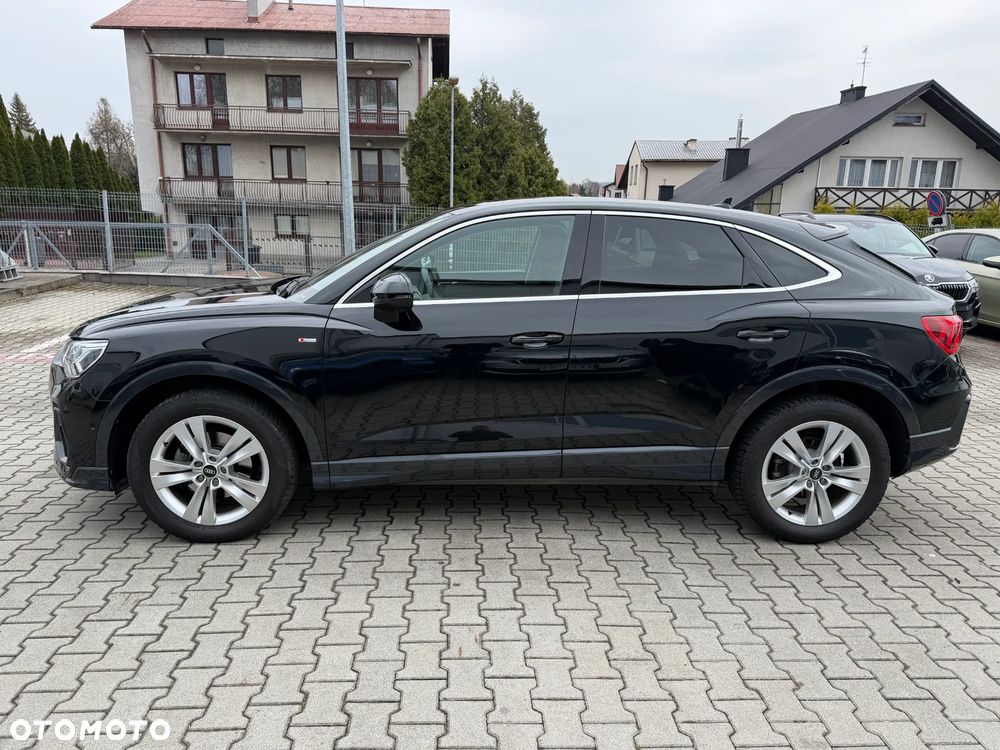 Audi Q3 Sportback - 9