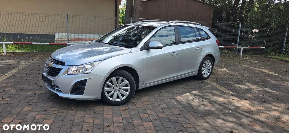 Chevrolet Cruze 1.6 LS - 30